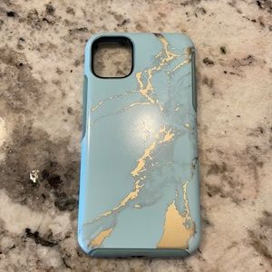 iPhone 11 Pro Max otter box case
